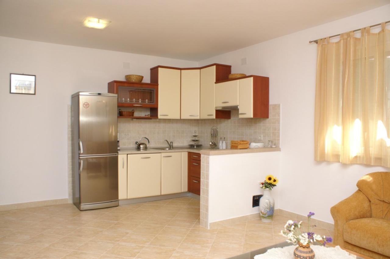 Apartments By The Sea Supetar, Brac - 4274 Kültér fotó